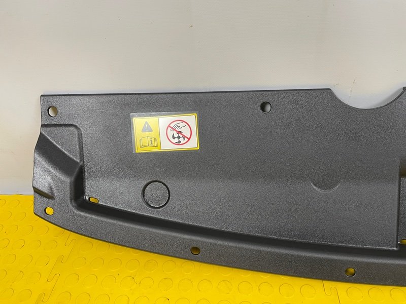 Кожух замка капота, 1500 рублей, Москва