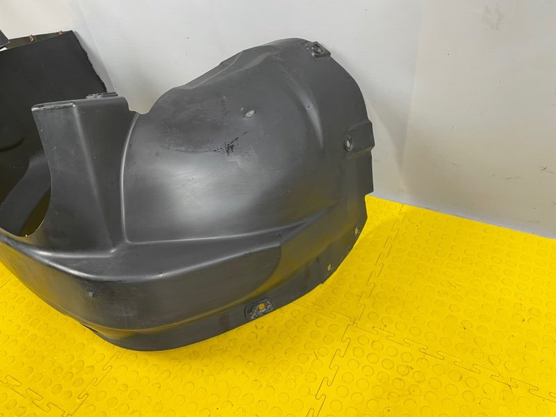 Подкрылок, 3000 рублей, Москва