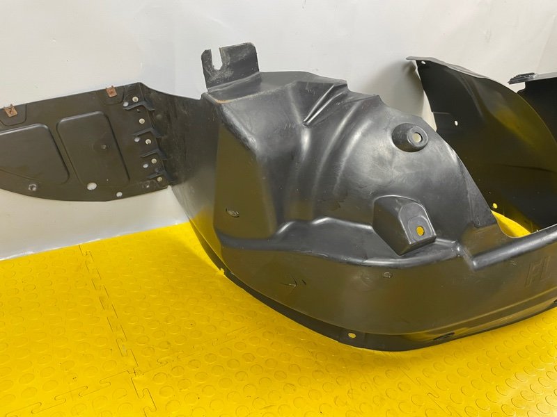 Подкрылок, 3000 рублей, Москва