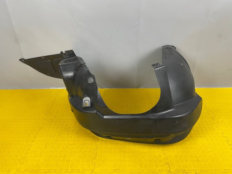 Подкрылок, 3000 рублей, Москва