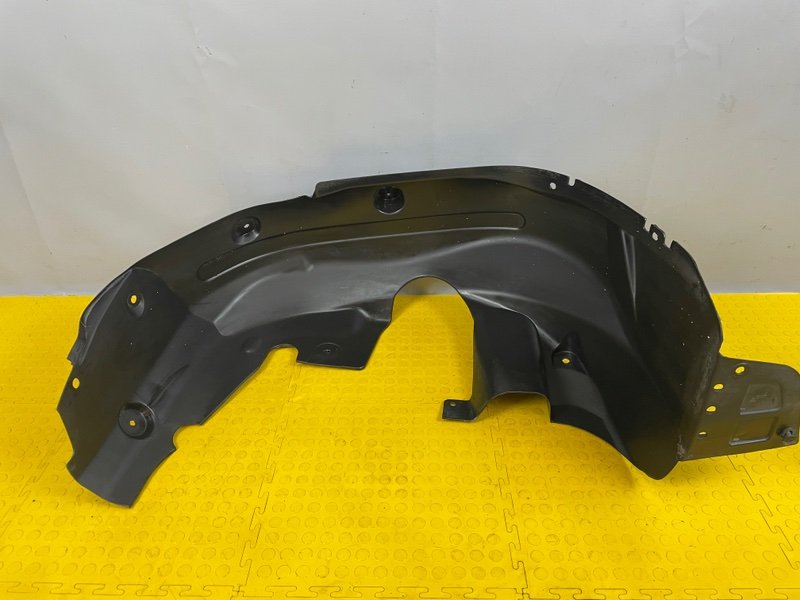 Подкрылок, 2500 рублей, Москва