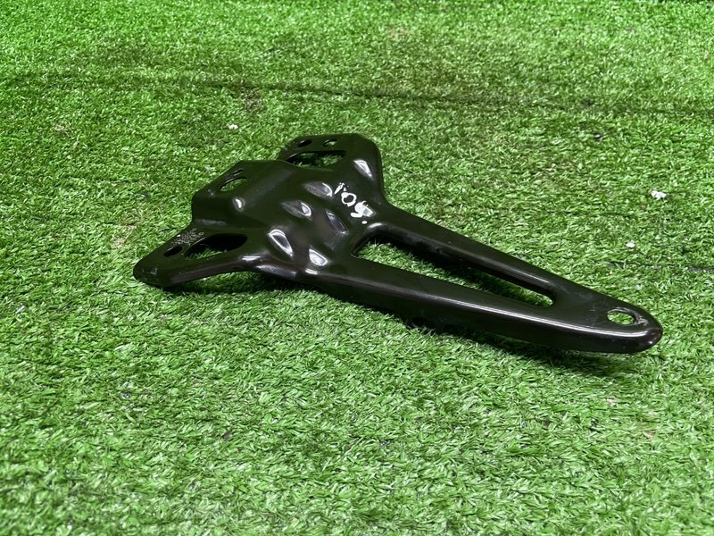 Кронштейн замка капота, 1000 рублей, Москва