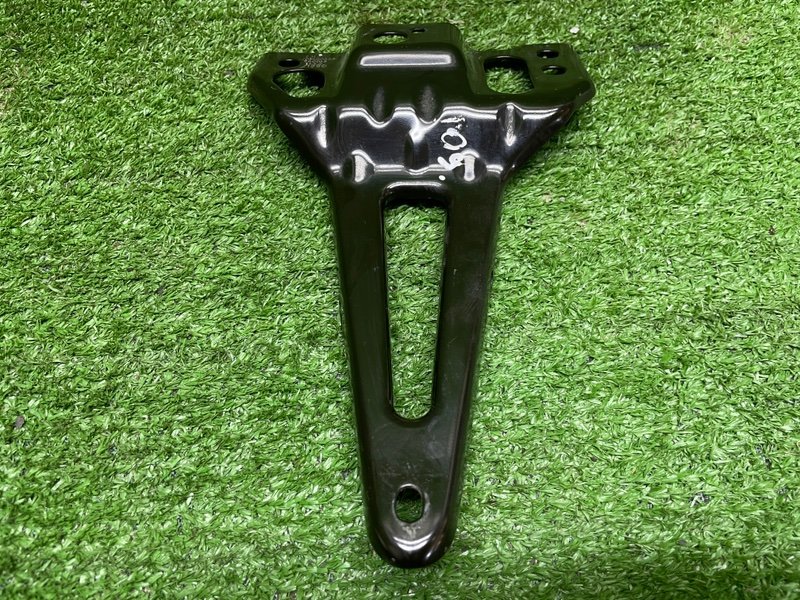 Кронштейн замка капота, 1000 рублей, Москва