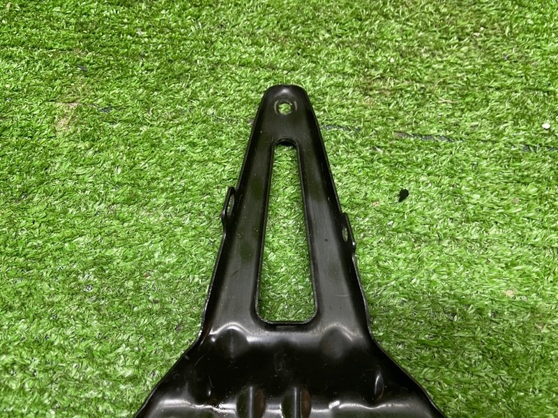 Кронштейн замка капота, 1000 рублей, Москва