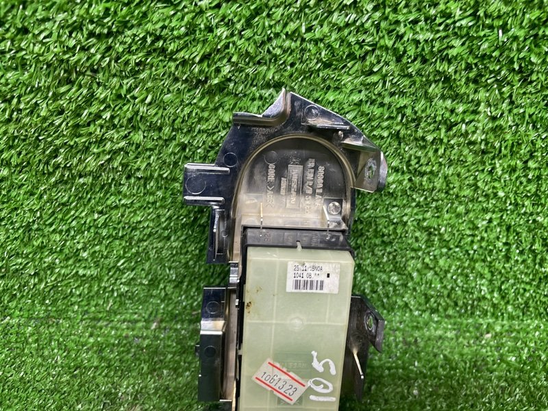 Кнопка стеклоподъемника, 2000 рублей, Москва