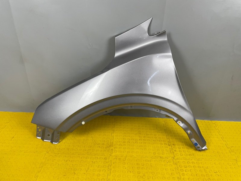 Крыло переднее левое, 10000 рублей, Москва