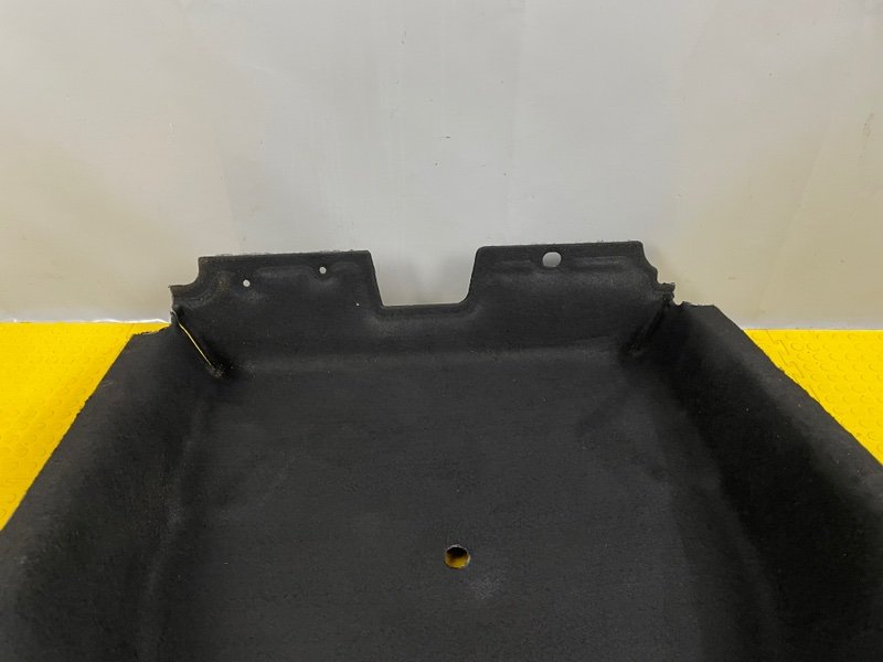 Пол багажника, 2000 рублей, Москва