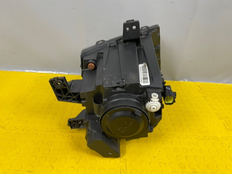 Фара левая, 10000 рублей, Москва