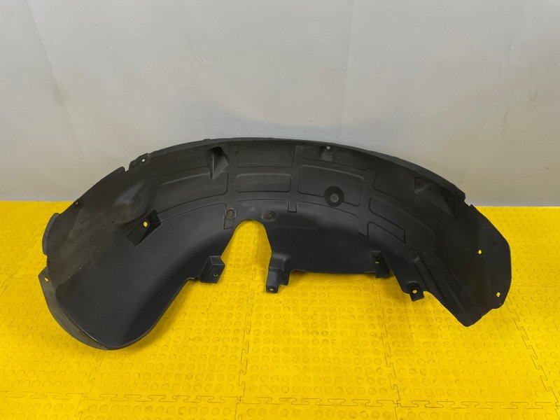 Подкрылок, 3000 рублей, Москва