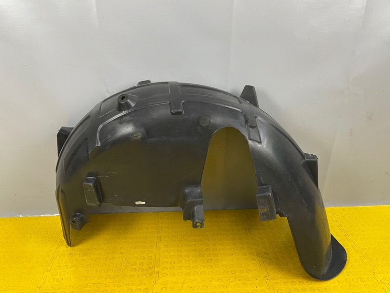 Подкрылок, 3000 рублей, Москва