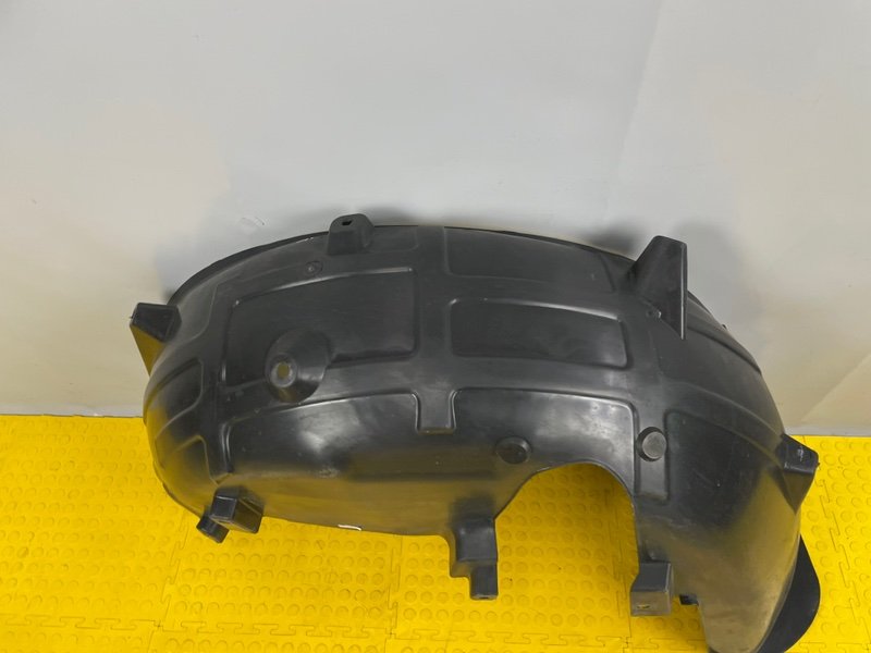 Подкрылок, 3000 рублей, Москва