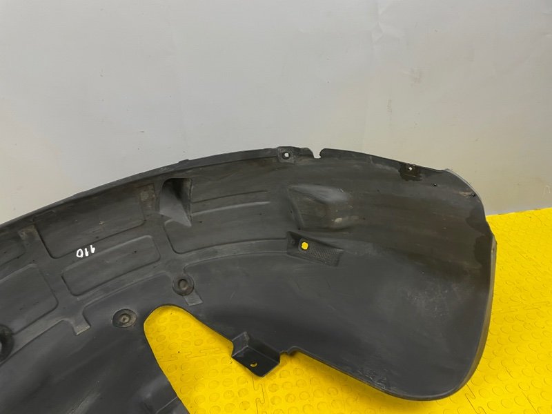 Подкрылок, 2500 рублей, Москва