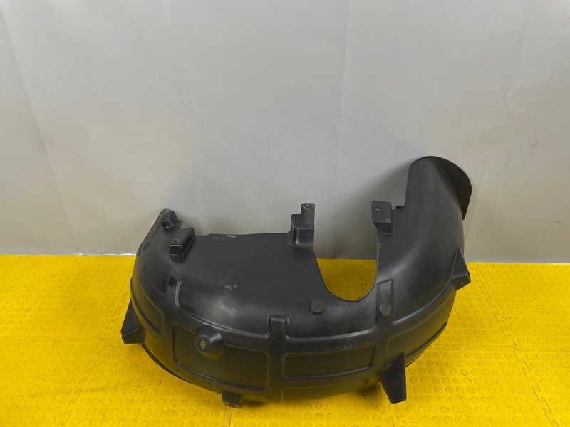 Подкрылок, 2500 рублей, Москва