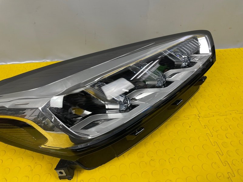 Фара правая, 35000 рублей, Москва