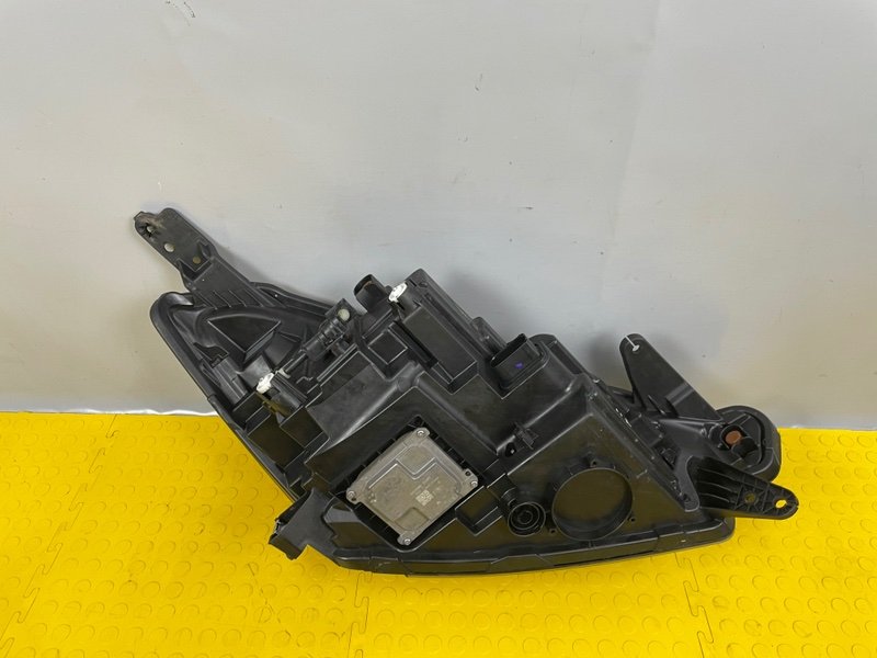 Фара левая, 25000 рублей, Москва