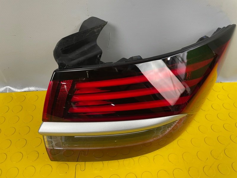 Фонарь задний правый, 12000 рублей, Москва