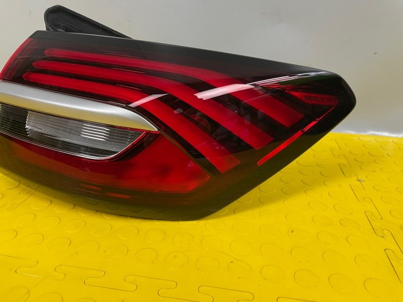 Фонарь задний правый, 12000 рублей, Москва