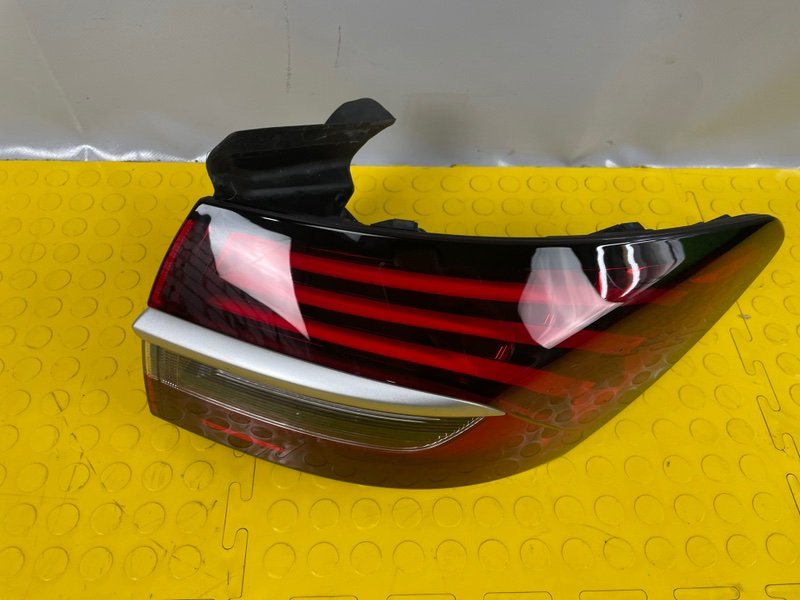 Фонарь задний правый, 12000 рублей, Москва