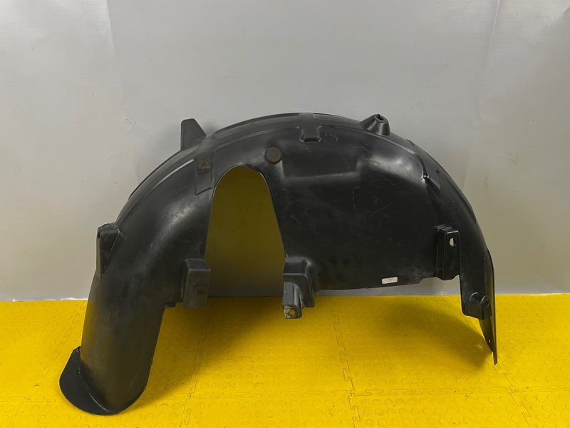 Подкрылок, 2500 рублей, Москва