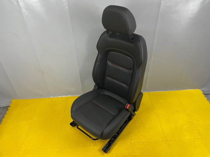 Сиденье переднее правое, 22000 рублей, Москва