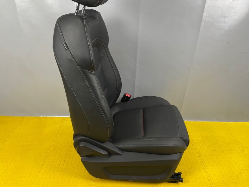 Сиденье переднее правое, 22000 рублей, Москва