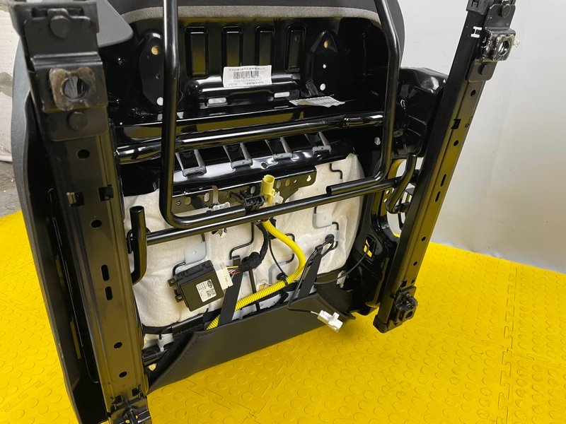 Сиденье переднее правое, 22000 рублей, Москва