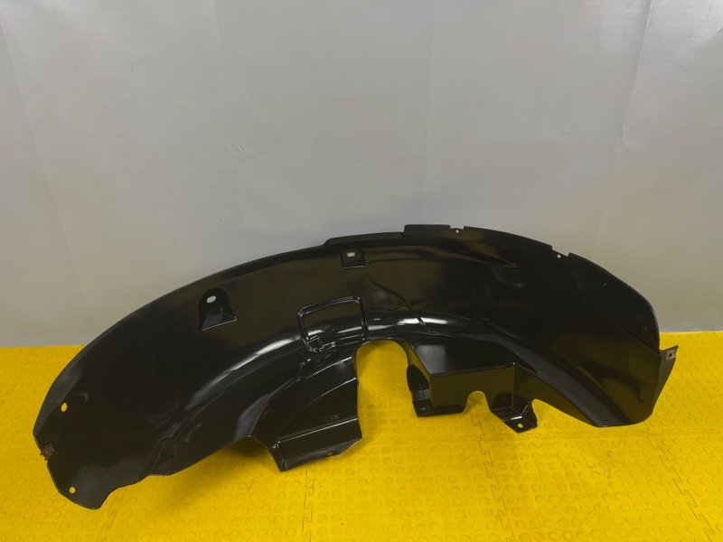 Подкрылок, 2000 рублей, Москва