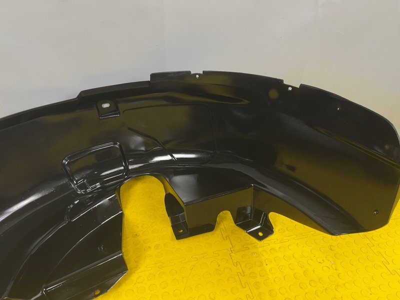 Подкрылок, 2000 рублей, Москва