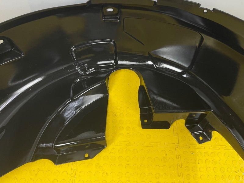 Подкрылок, 2000 рублей, Москва