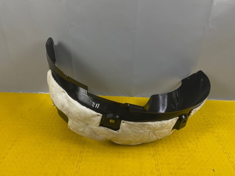 Подкрылок, 2000 рублей, Москва