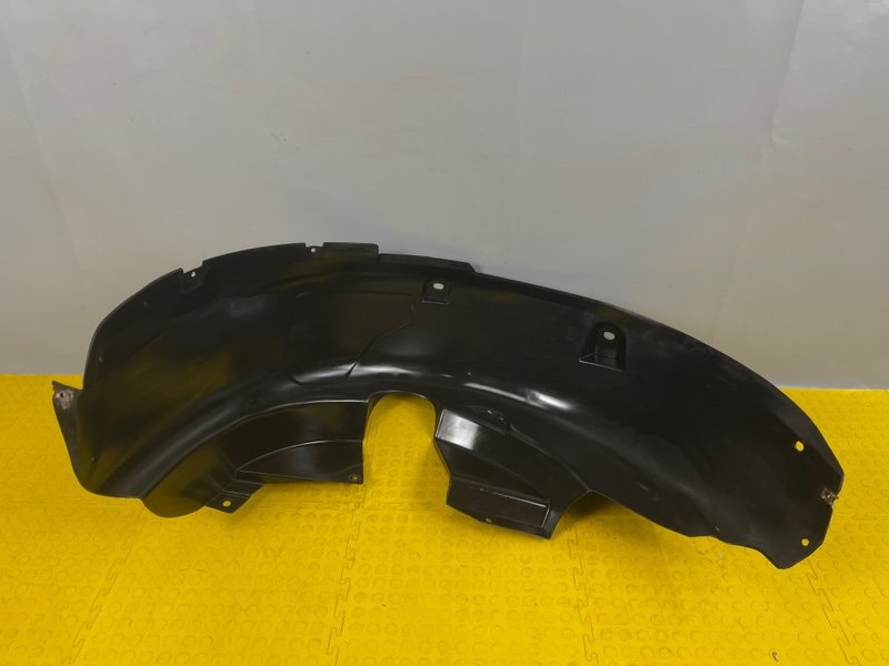 Подкрылок, 2000 рублей, Москва