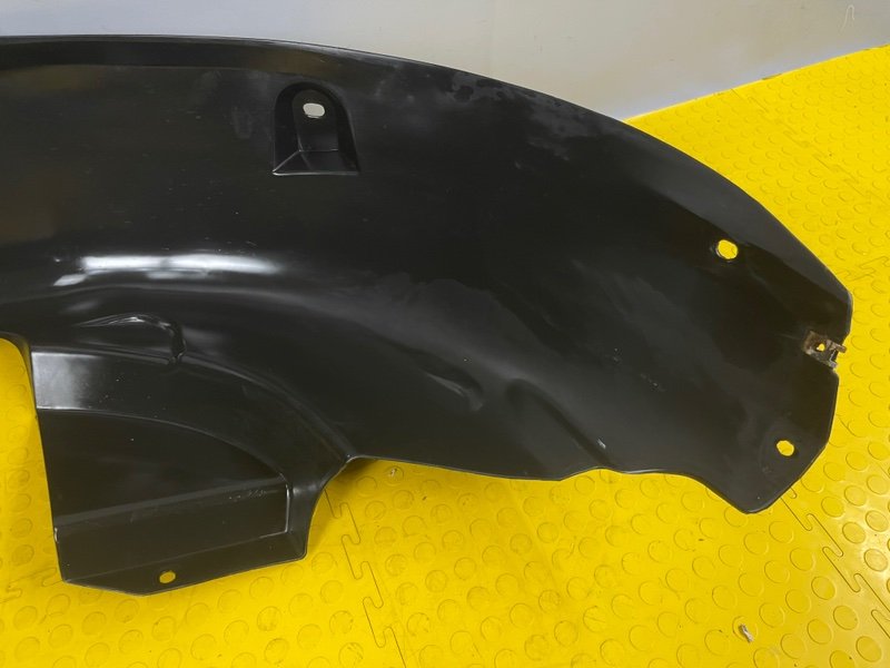 Подкрылок, 2000 рублей, Москва