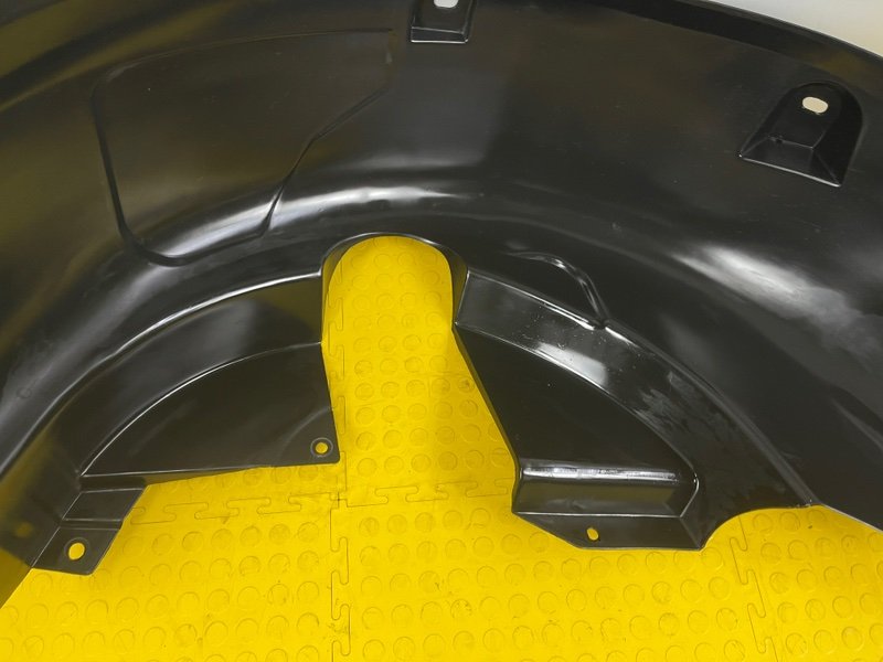 Подкрылок, 2000 рублей, Москва