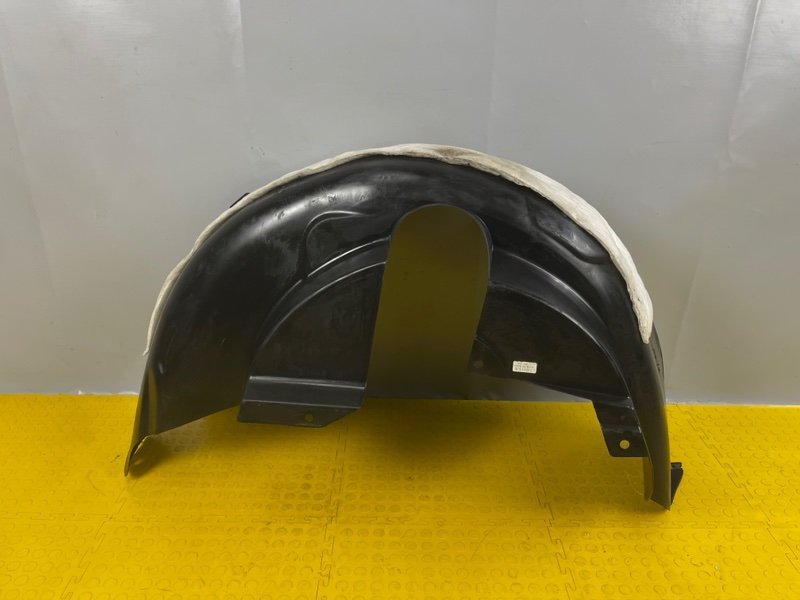 Подкрылок, 2000 рублей, Москва