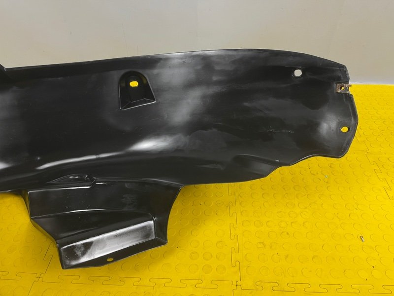 Подкрылок, 2000 рублей, Москва