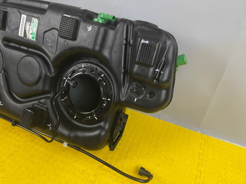 Бак топливный, 10000 рублей, Москва