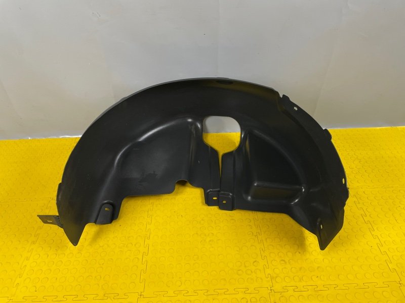 Подкрылок, 1500 рублей, Москва