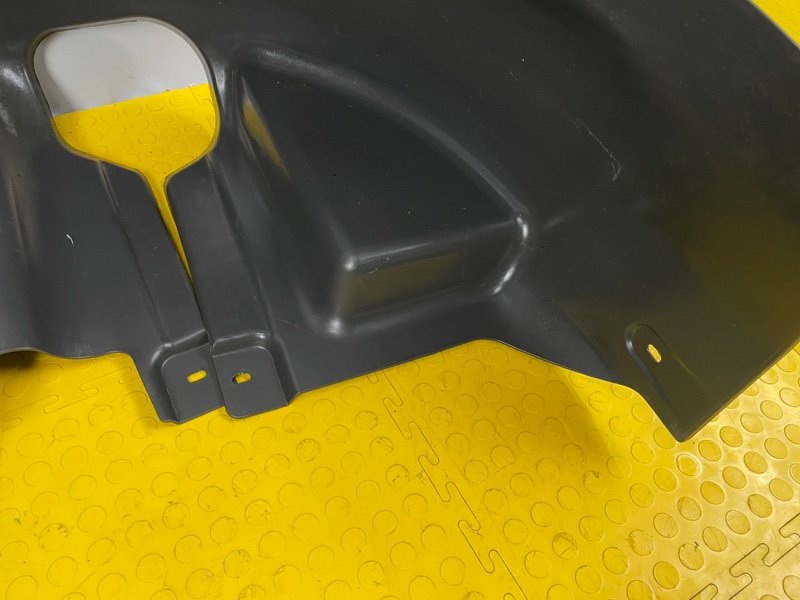 Подкрылок, 1500 рублей, Москва