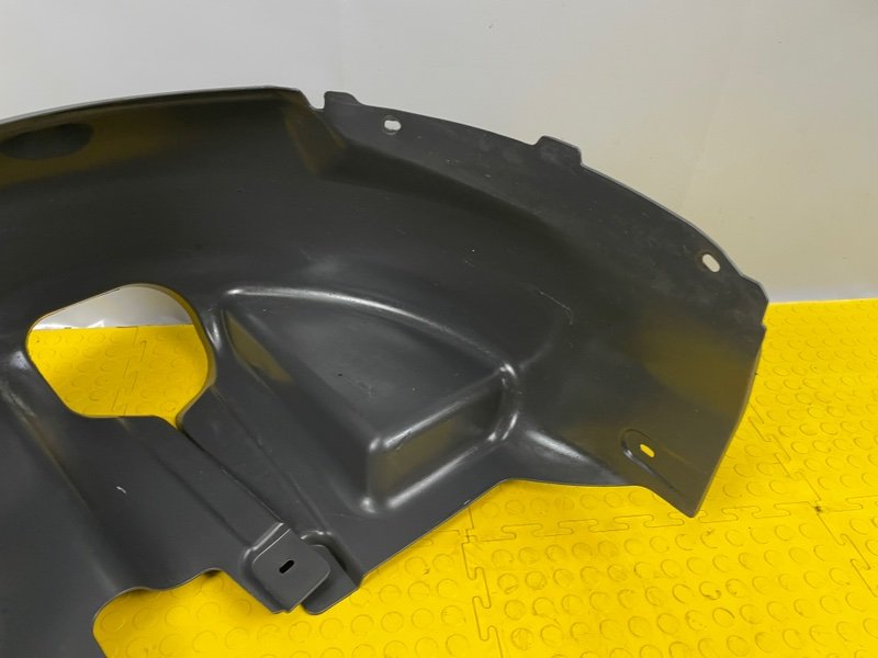 Подкрылок, 1500 рублей, Москва