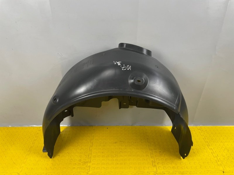 Подкрылок, 1500 рублей, Москва