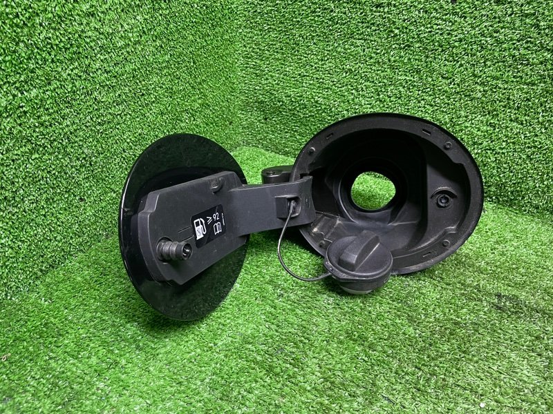 Лючок топливного бака, 7000 рублей, Москва