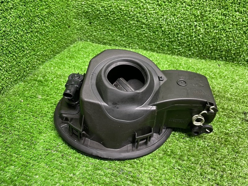 Лючок топливного бака, 7000 рублей, Москва