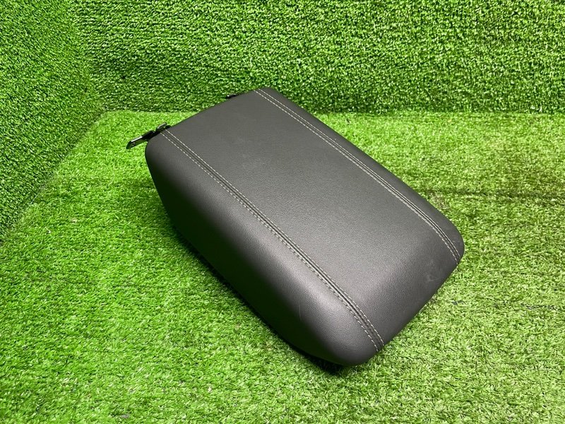 Подлокотник, 5000 рублей, Москва