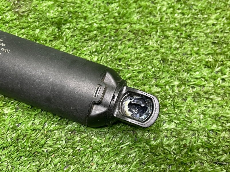 Амортизатор двери багажника, 3500 рублей, Москва