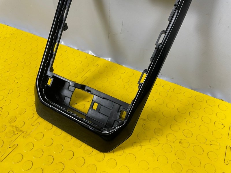 Накладка консоли, 1000 рублей, Москва