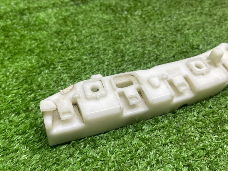 Кронштейн переднего бампера, 500 рублей, Москва