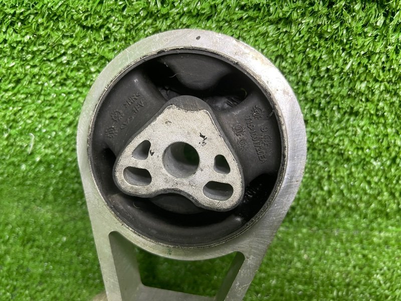 Опора двигателя, 2000 рублей, Москва