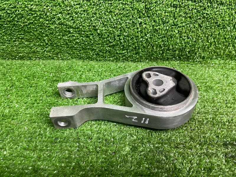 Опора двигателя, 2000 рублей, Москва