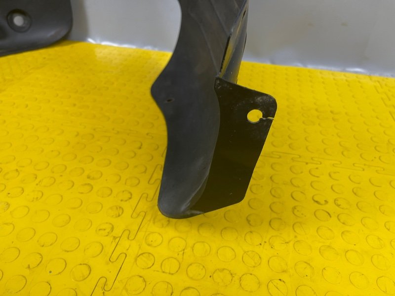 Подкрылок, 2500 рублей, Москва