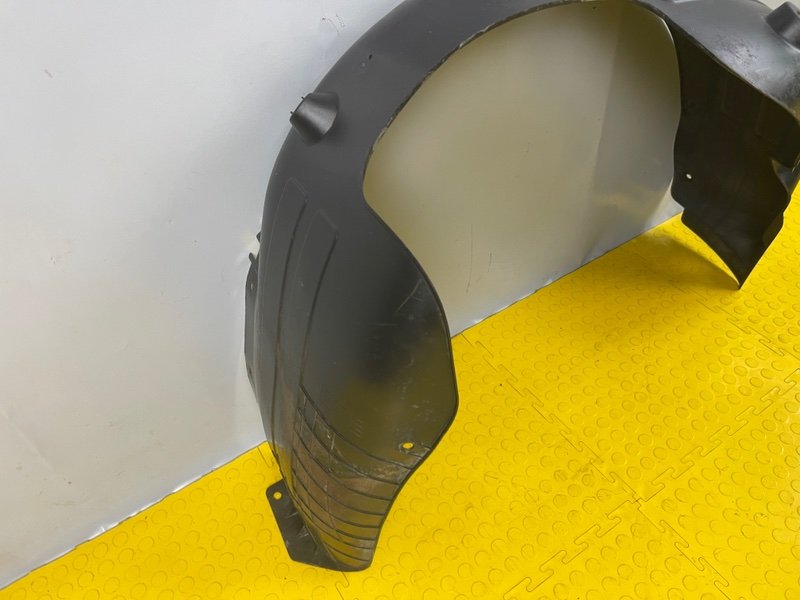 Подкрылок, 2500 рублей, Москва